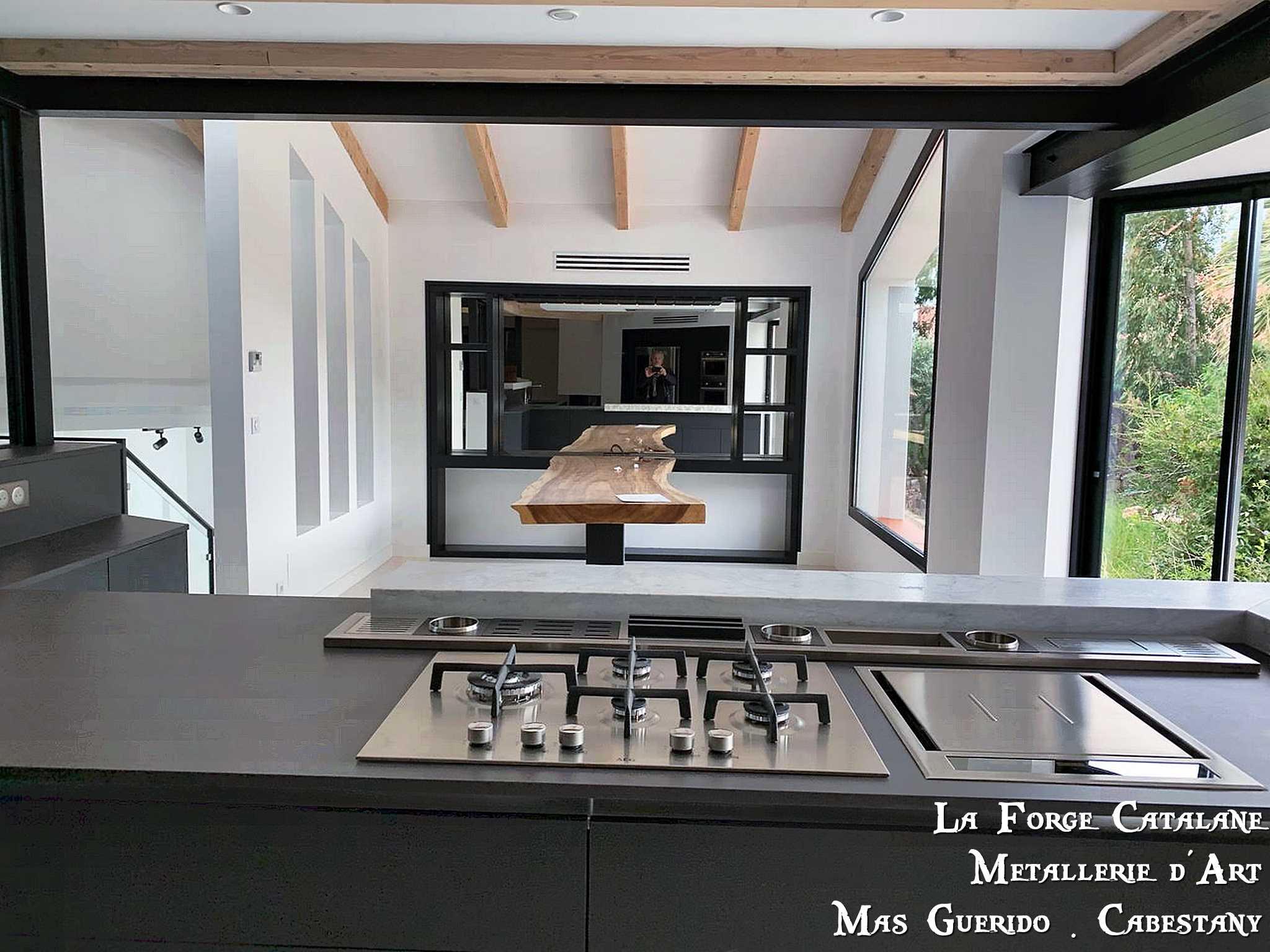 meuble fer avec miroir et table forge catalane.jpg